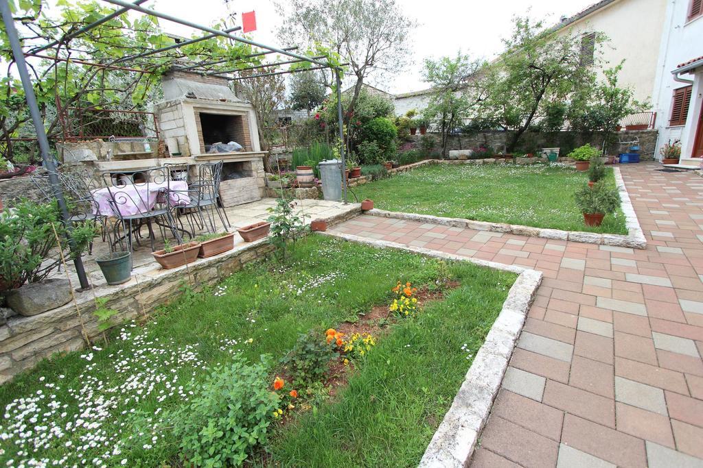 רוביני Guest House Liliana מראה חיצוני תמונה